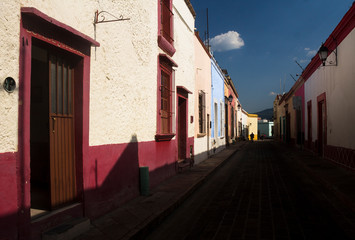 Fototapeta na wymiar Querétaro México Calle Altamirano Centro Histórico 
