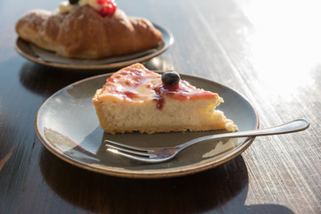 Creamy cake with berries