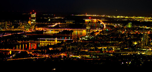 Wien Stadtübersicht bei Nacht