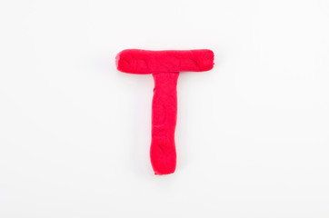 赤い粘土のアルファベット T