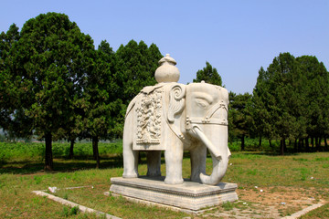 Obraz premium Stone animal landscape architecture in the Eastern Tombs of the Qing Dynasty, China.