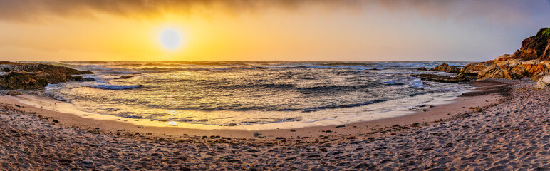 Yellow Sun, Yellow Ocean