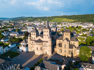Fototapeta na wymiar Trier Cathedral and Church of Our Lady in Trier