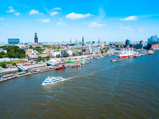 Fototapeta na wymiar Hamburg city centre view, Germany