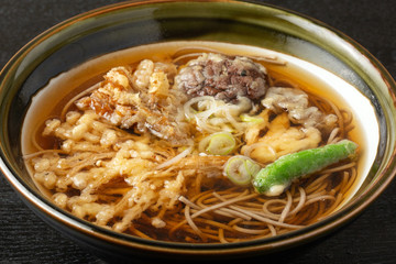 きのこの天ぷら蕎麦