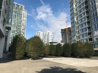 Fototapeta na wymiar Construction in Vancouver Yaletown Sunny Skies