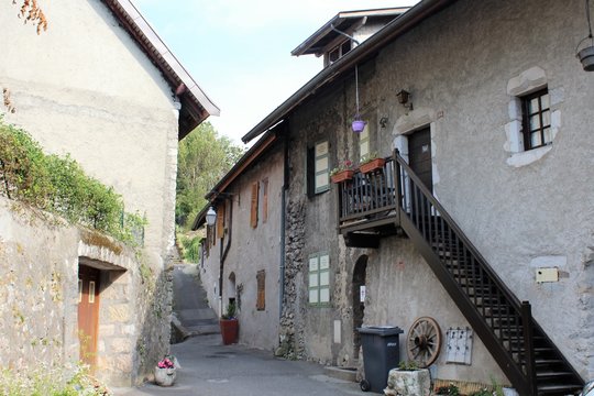 VILLAGE DE DUINGT - HAUTE SAVOIE