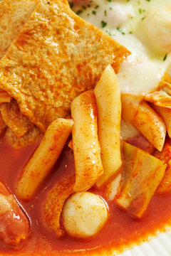 Tteokbokki, Korean spicy rice cake 