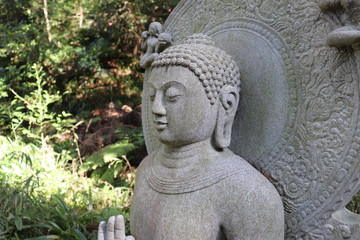 Fototapeta na wymiar 鎌倉・妙法寺の仏教的景観
