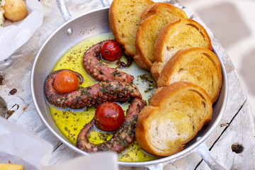 delicious octopus grilled with toasts