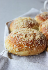 Lush buns with crumbs