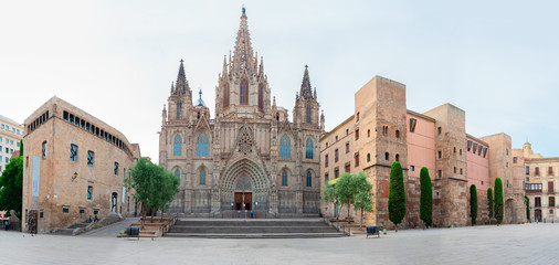 Fototapeta na wymiar panorama of Square with cathedral church in Gotic quarter of Barcelona, Spain
