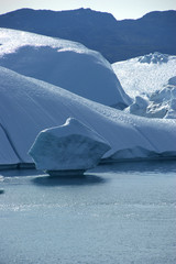 Eisberge, wohin man schaut