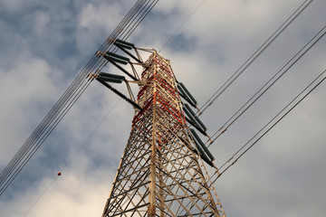 TRALICCIO ENERGIA ELETTRICA CON CAVI, ELECTRIC POWER TRAFFIC WITH CABLES