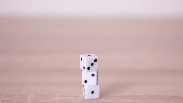 Putting white dice in column