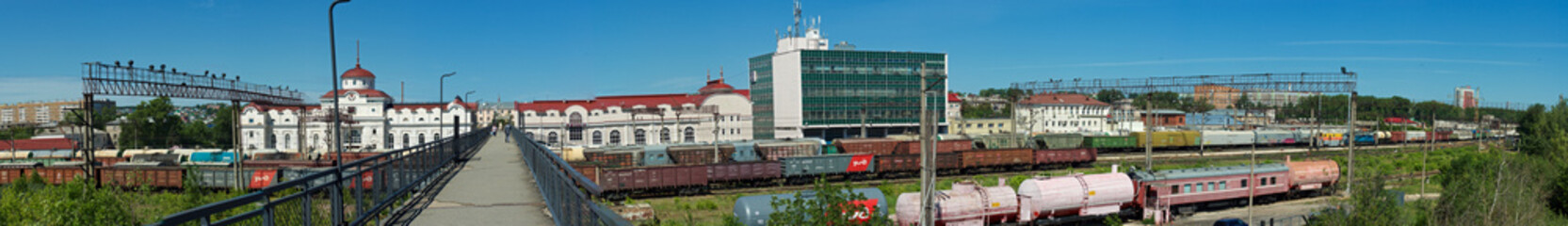 Fototapeta na wymiar Railway station city Izhevsk. Russia