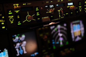 Cockpit Instrumente 