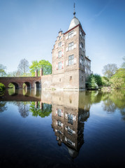 Fototapeta premium Wasserburg Kühlseggen