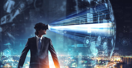 Experiencing impressive virtual reality. Mixed media