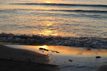 PLAYA AL AMANECER
