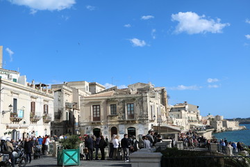Naklejka premium Port and Foro Vittorio Emanuele II in Ortigia Syracuse, Sicily Italy 