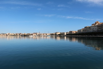 Fototapeta premium Waterfront Foro Vittorio Emanuele II in Ortigia Syracuse, Sicily Italy 