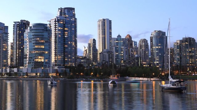 Day to night timelapse of Vancouver, Canada 4K