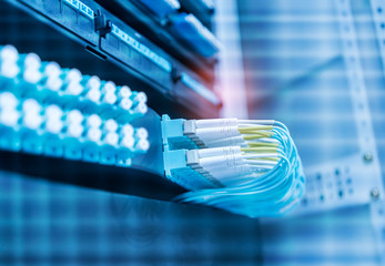 Fiber optic cablel connect to communication Distribution point