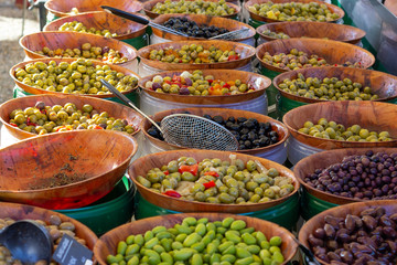 Stand d'olives au marché
