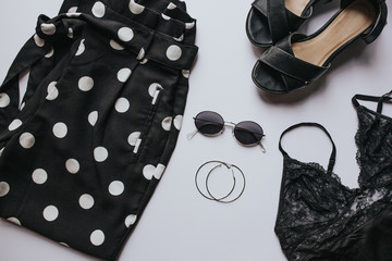 Inspiracje ubioru w kolorze czerni i bieli © Agnieszka