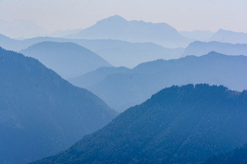 Silhouetten der Berge - Blick vom Hochfelln