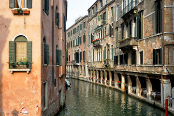Fototapeta na wymiar Venetian canal in Italy