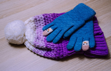Fototapeta na wymiar Winter hat and gloves
