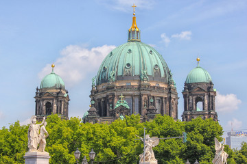 Berliner Dom Sehenswürdigkeit in Berlin