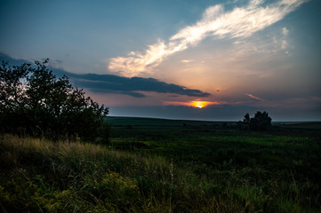 Obraz premium Sunrise in the field