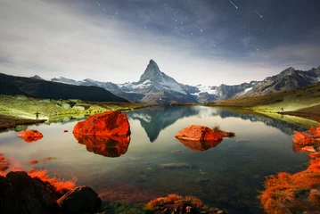 Rolgordijnen mountain lake Stellisee   and Shooting Stars © panaramka
