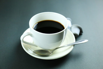 コーヒーカップとティースプーン