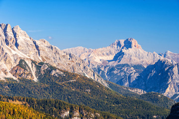 Obraz premium Colorful scenic view of majestic Dolomites mountains in Italian Alps.