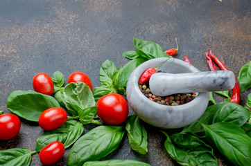 tomatoes, chilli, basil and peper spice