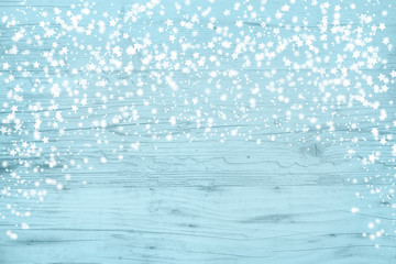 Weihnachtlicher Holzhintergrund in blau als Vorlage