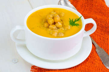 Vegetarian dishes. Pumpkin cream soup with chickpeas