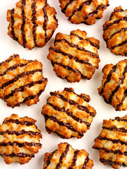 MACAROONS