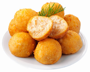 KOSHER GEFILTE FISH BALLS CUT OUT