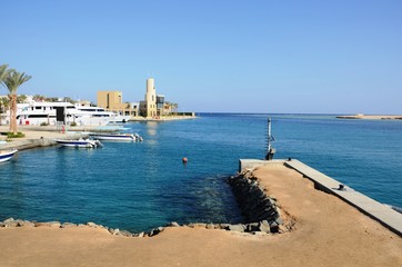 Fototapeta premium Port Ghalib (Mer Rouge- Sud de l’Egypte) 