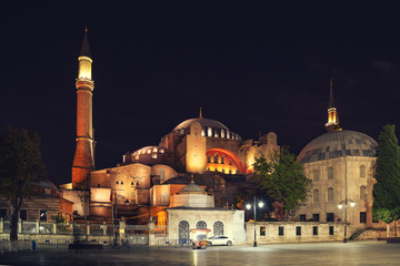 Fototapeta na wymiar View of Hagia Sophia museum at night.