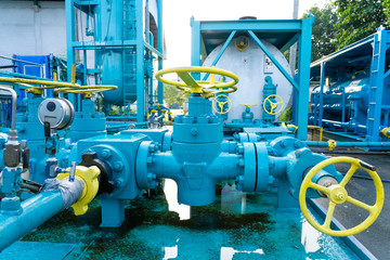 Piping control oil and gas