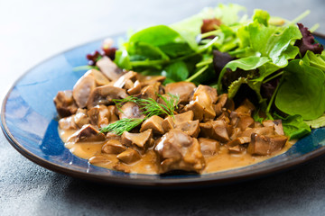 Beef kidneys with Madeira sauce