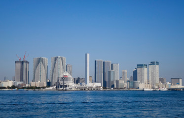Naklejka premium Cityscape of Tokyo Bay, Japan