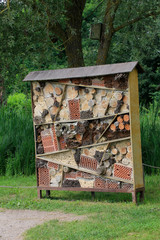 Insektenhotel, Brutstätte für Wildbienen