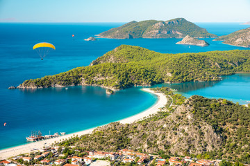 Fototapeta premium Laguna Oludeniz w morze krajobraz widok plaży
